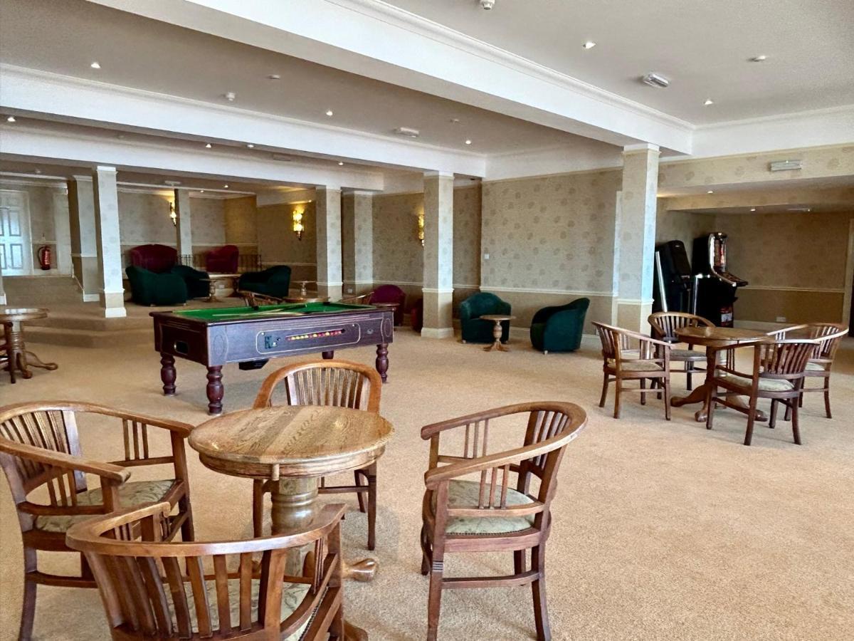 Sandringham Hotel - Seafront, Sandown - Free Car Ferry Екстериор снимка