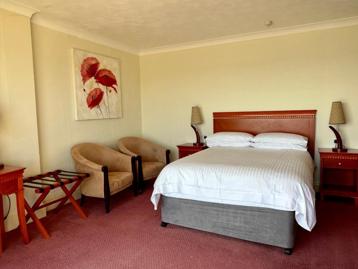 Regent Court - Seafront, Sandown - Free Car Ferry For Bookings Of 3 Or More Nights, Subject To Availability Екстериор снимка