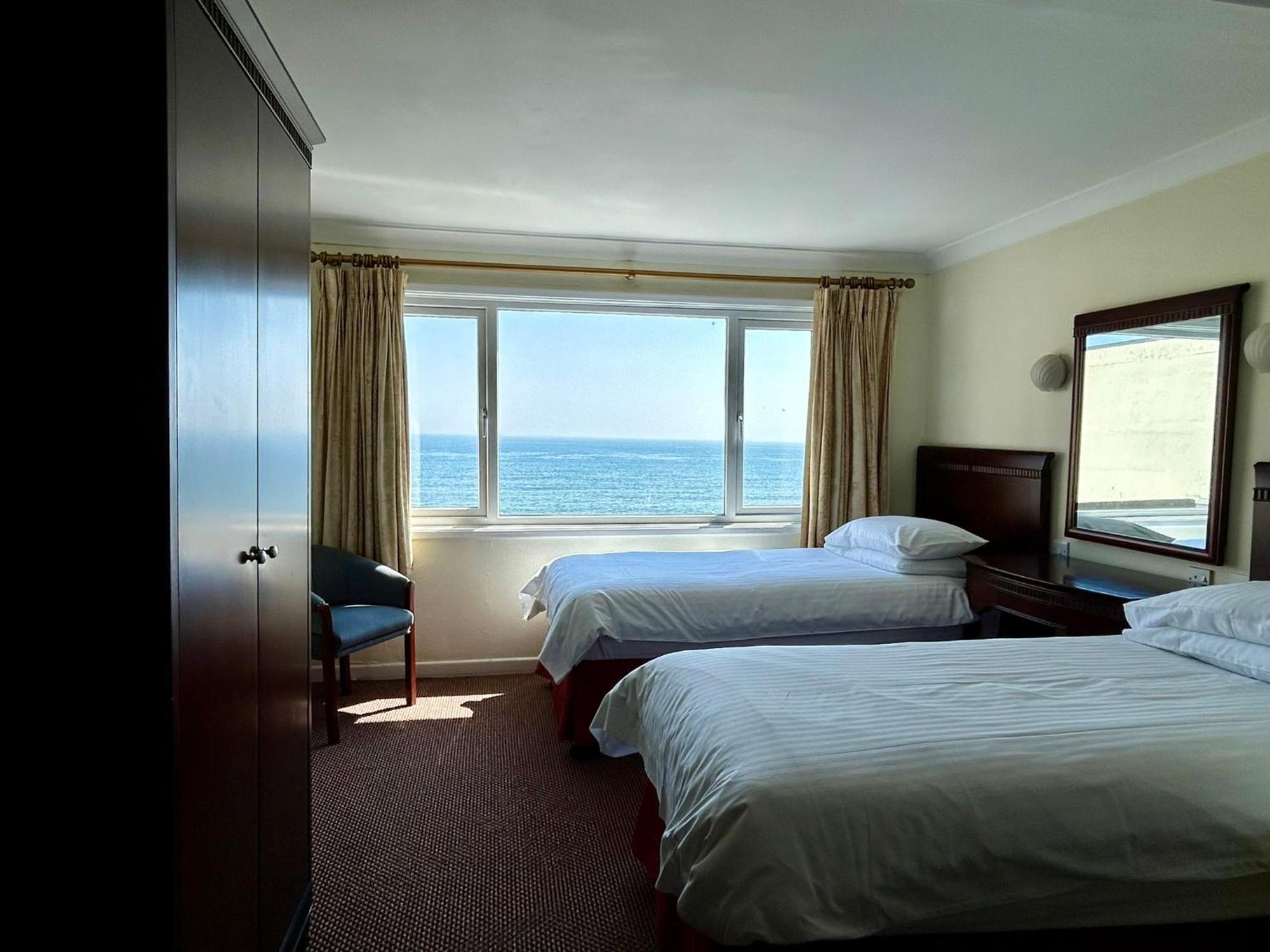 Regent Court - Seafront, Sandown - Free Car Ferry For Bookings Of 3 Or More Nights, Subject To Availability Екстериор снимка