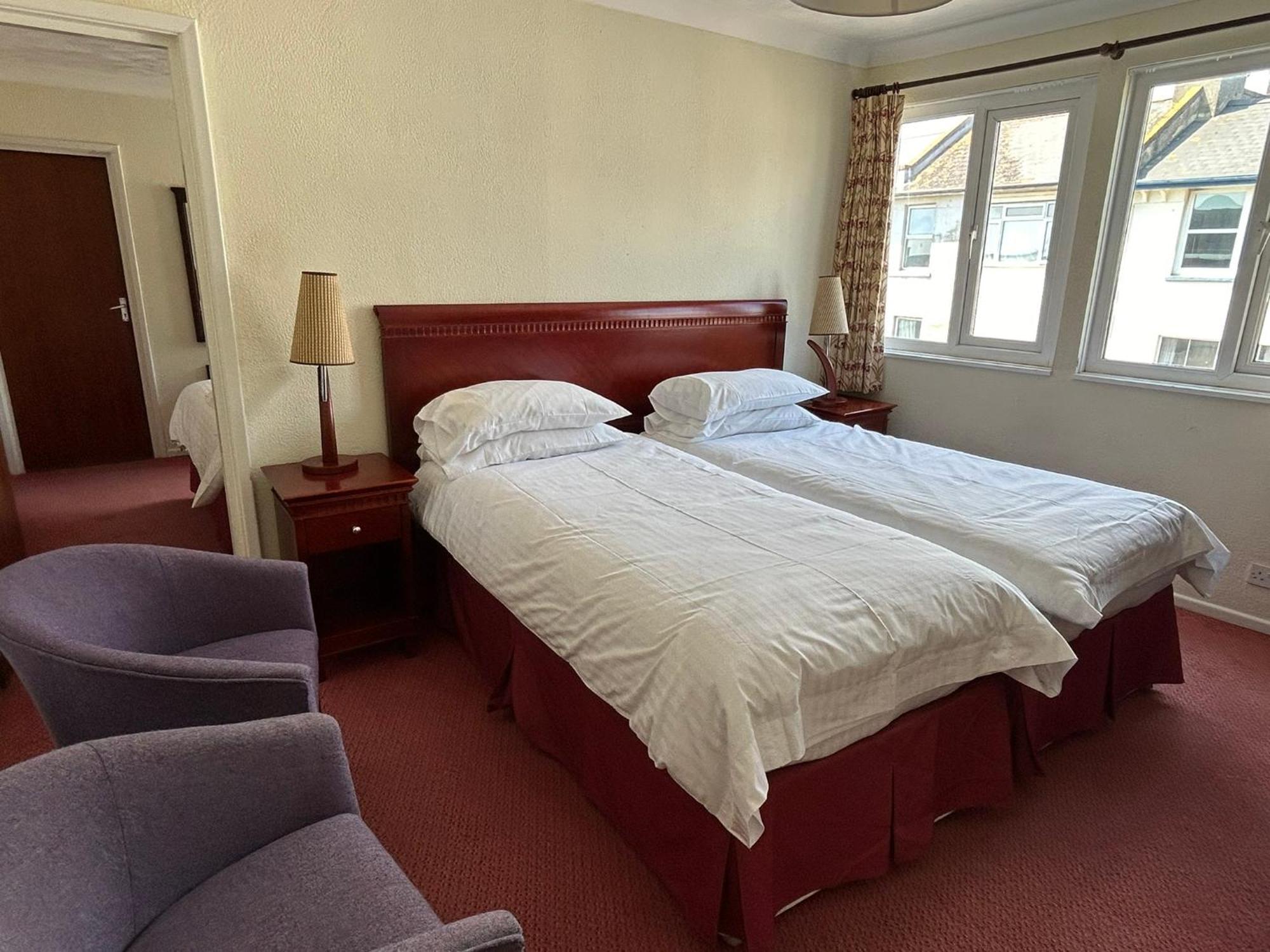 Sandringham Hotel - Seafront, Sandown - Free Car Ferry Екстериор снимка