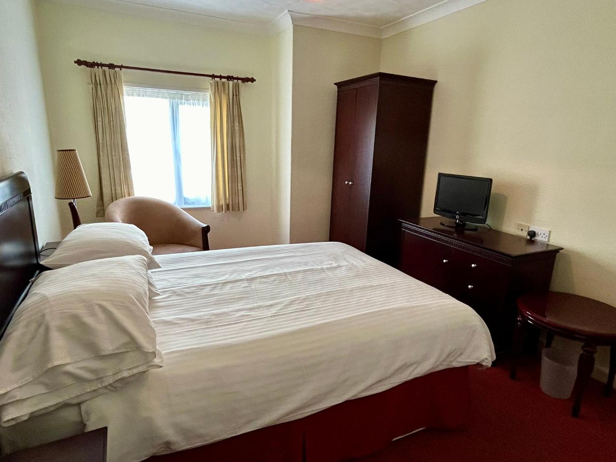 Regent Court - Seafront, Sandown - Free Car Ferry For Bookings Of 3 Or More Nights, Subject To Availability Стая снимка
