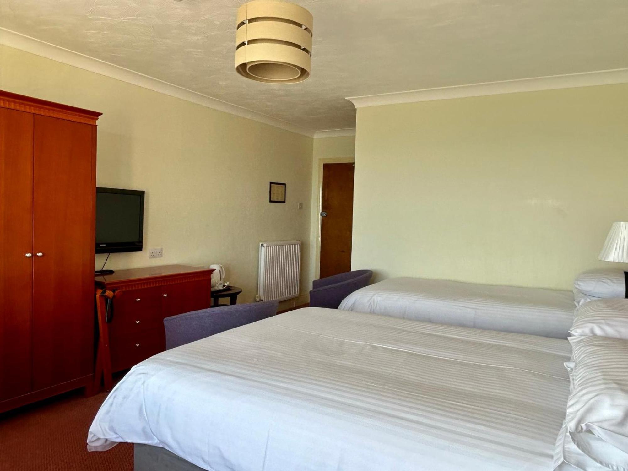 Regent Court - Seafront, Sandown - Free Car Ferry For Bookings Of 3 Or More Nights, Subject To Availability Стая снимка