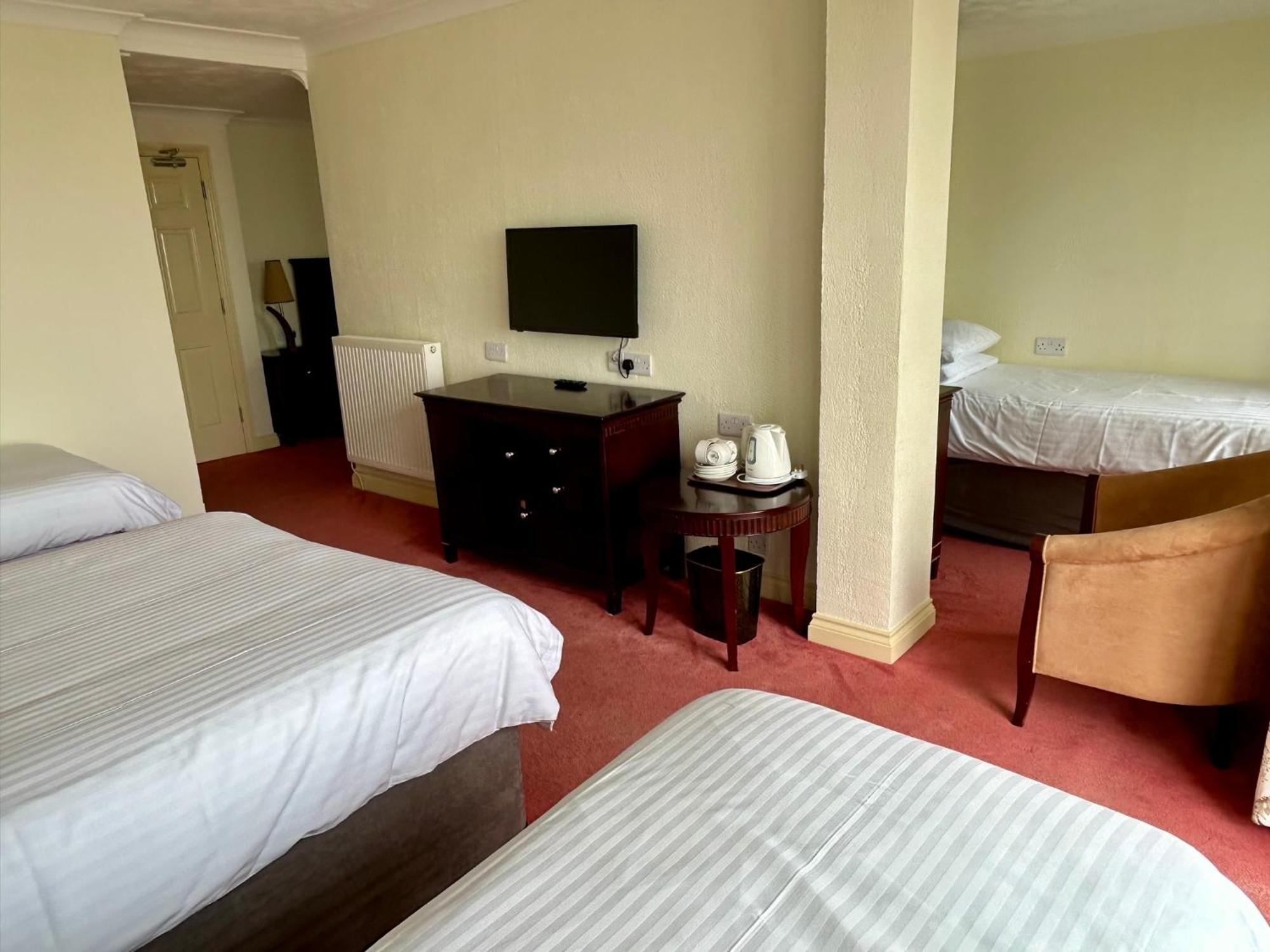 Regent Court - Seafront, Sandown - Free Car Ferry For Bookings Of 3 Or More Nights, Subject To Availability Стая снимка
