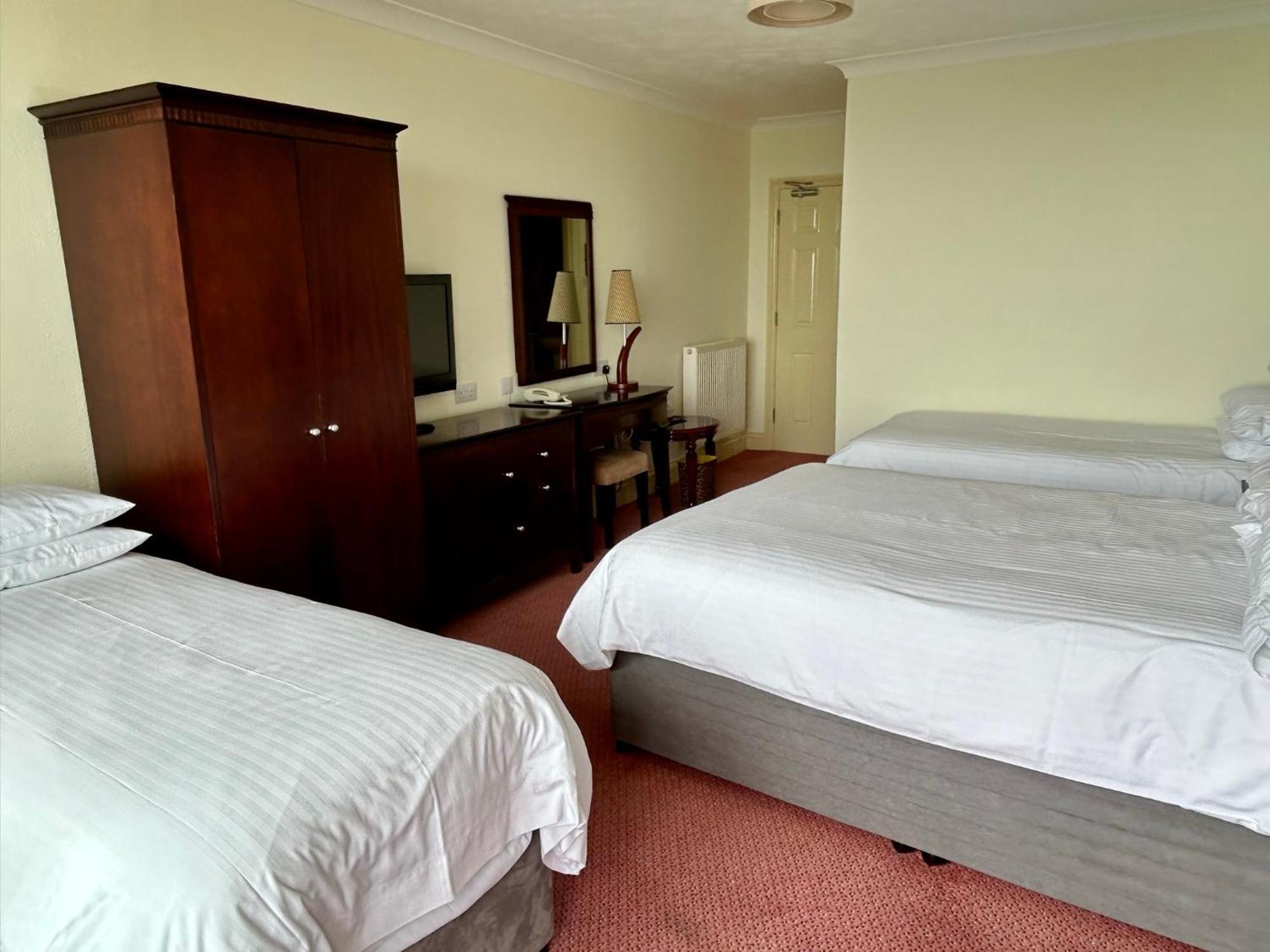 Regent Court - Seafront, Sandown - Free Car Ferry For Bookings Of 3 Or More Nights, Subject To Availability Стая снимка