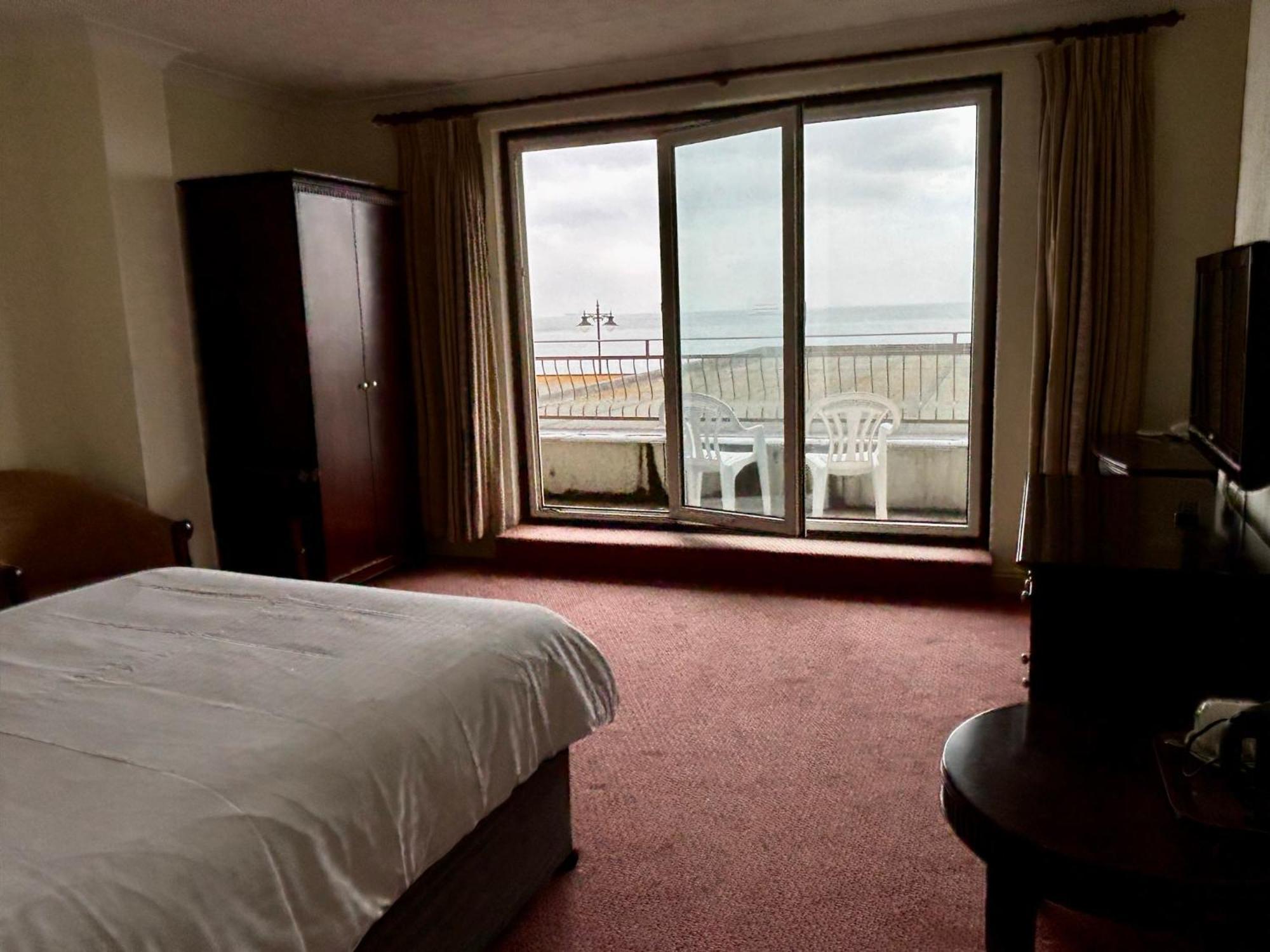 Sandringham Hotel - Seafront, Sandown - Free Car Ferry Стая снимка