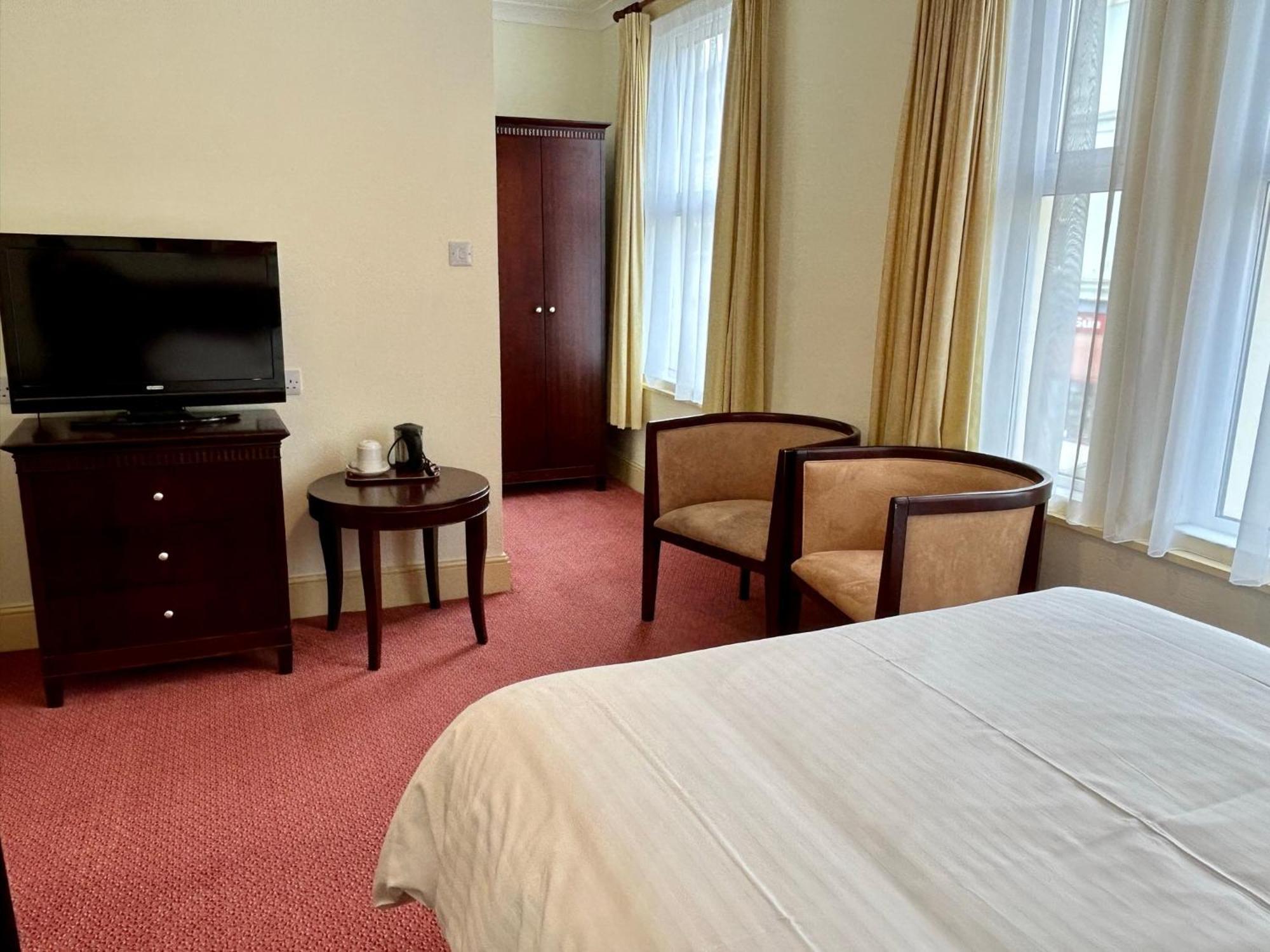 Regent Court - Seafront, Sandown - Free Car Ferry For Bookings Of 3 Or More Nights, Subject To Availability Стая снимка
